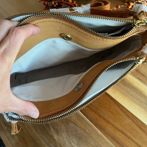 Margot New York Jules LEATHER Purse Accordion Crossbody Tan Cognac $150 NWT - Picture 9 of 12